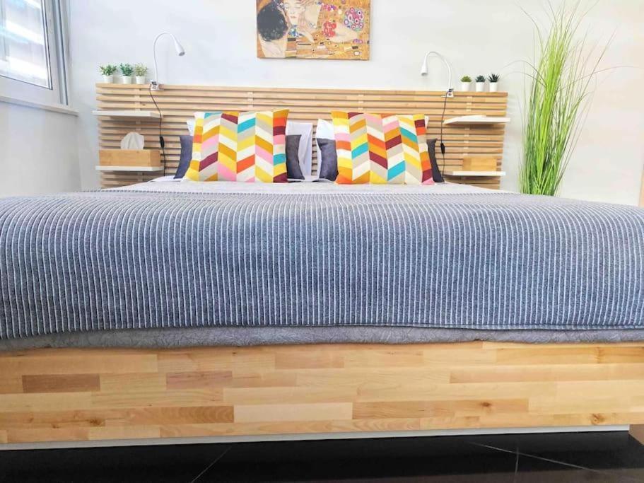 New Amazinglarge Luxury 4Br Suite/1Min Toacropolis Athens Ngoại thất bức ảnh